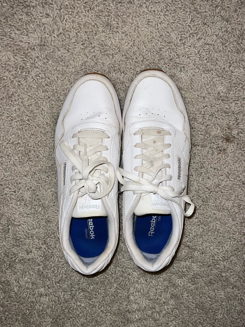 Women’s Reebok sneaker tennis shoes sz 10